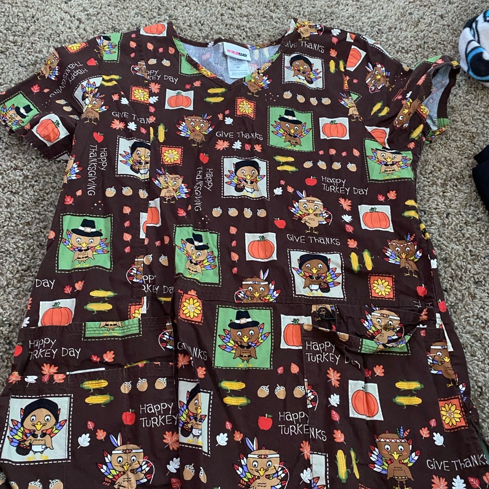 Scrub top